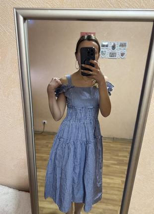 Сукня жіноча