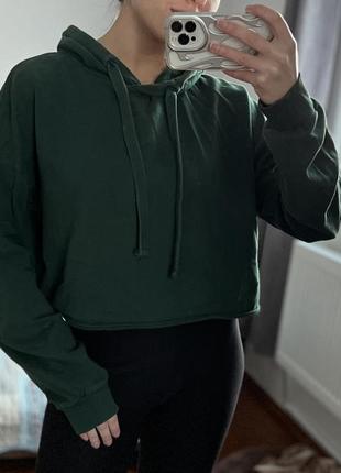 Bershka укороченное зеленое худи