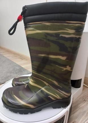 Резиновые сапоги