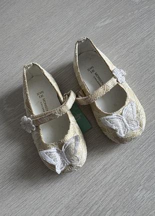 Босоножки size 5 (стелька 13)