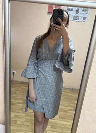 Сукня на запах