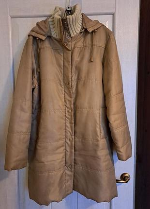 Бежевая куртка. куртка деми