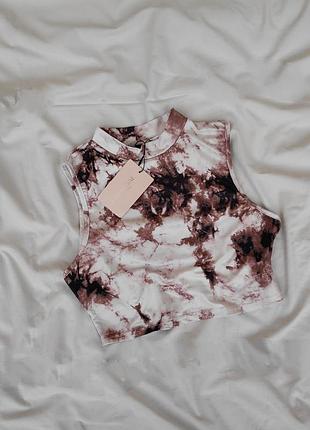 Кроп топ в мраморный принт ✨ shein ✨ укороченная футболка с горловиной в стиле тай дай