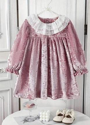 Велюровое платье с воротничком