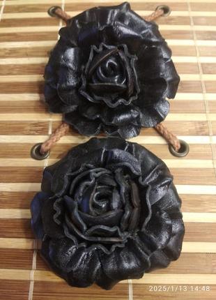 Троянди з натуральної шкіри. ціна за пару.