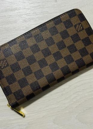 Трендовий гаманець-клатч