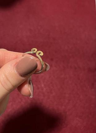 Ювелирные изделия. кольца серебряная с золотой пластиной