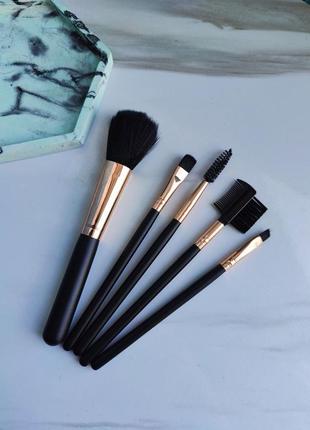 Кисти для макияжа