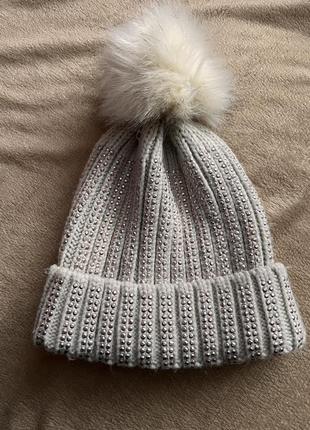 Шапка металеві стрази і помпон