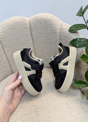 Кроссовки детские 2