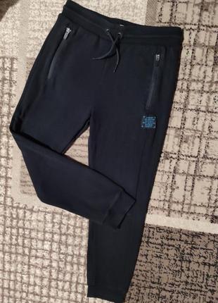 Спортивні штани на хлопчика