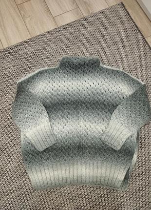 Очень теплый и мягкий свитер