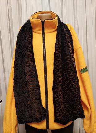 Шарф з велюровими смужками