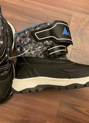 Чоботи непромокаемие