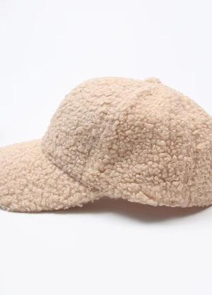 Зимняя женская кепка2 фото