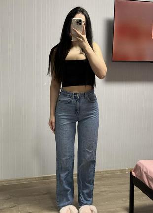 Джинси stradivarius