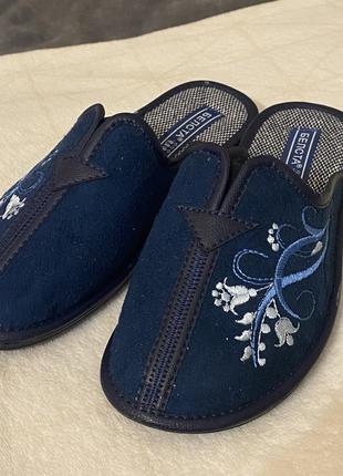 Отличные тапочки, тапочки р. 36 новые!