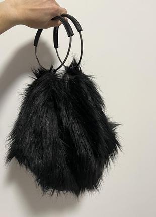Жіноча сумка зі штучного хутра