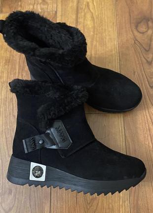 Ботиночки , зимние р.37 новые!