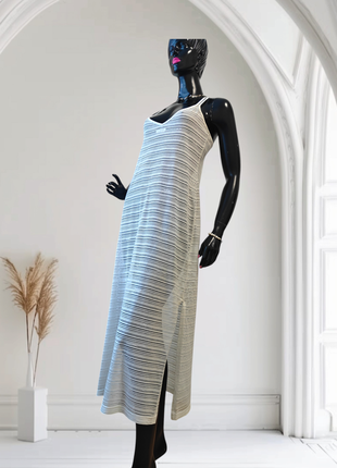 Прозора сукня