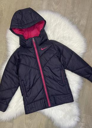 Демісезонна куртка для дівчинки nike