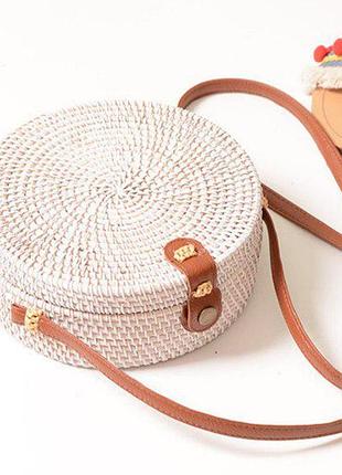 Женская круглая плетеная сумка rattan bali изо ротанга на кнопке