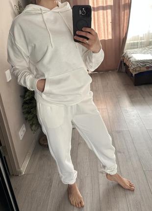 Костюм спортивный