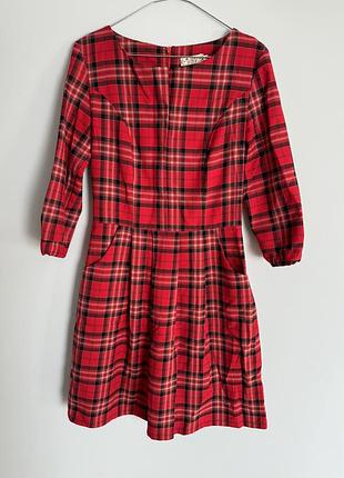 Плаття сукня червона