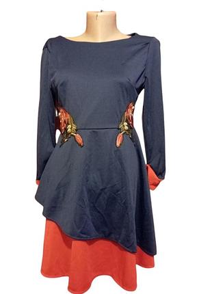 Платье хс х х х х с является зацепкой на груди.не катастрофично