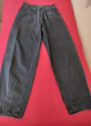 Джинси моми