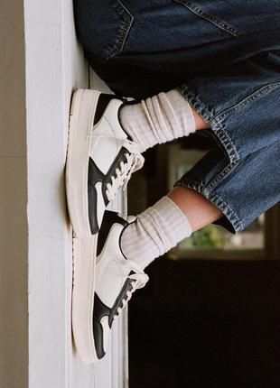 Класні кеди zara