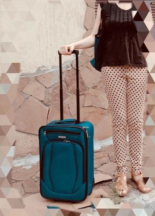Чемодан на колесах american tourister 54 см