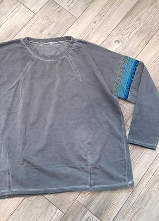 Свитшот в этническом стиле