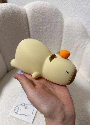 🔴уценка🔴 светильник ночник спящего лежача капибара лампа сенсорный мягкий силиконовый беспроводной детский с таймером7 фото