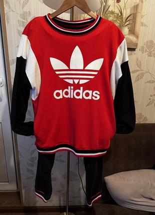 Женский спортивный костюм adidas размер с