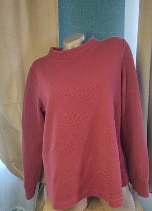 Кофта женская красного цвета длинный рукав