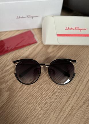 Солнцезащитные очки ferragamo