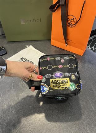 Атласна шовкова сумочка косметичка moschino з цум
