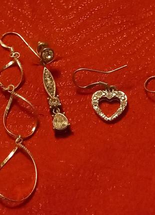Сет одиночных, нежных серьг. англия.