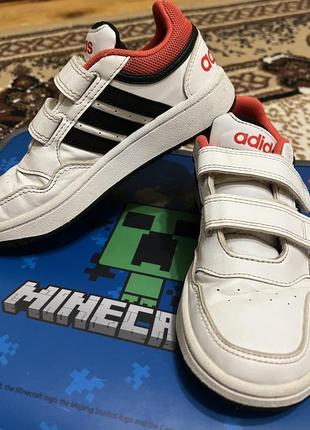 Шкіряні кросівки