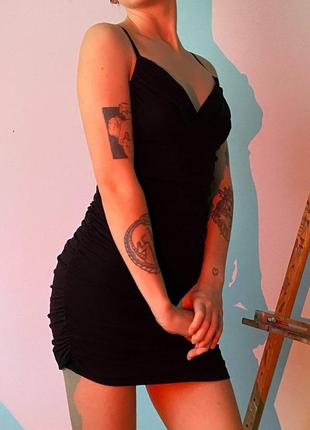 Вечірна сукня