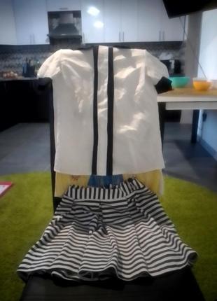 Блузка та спідничка