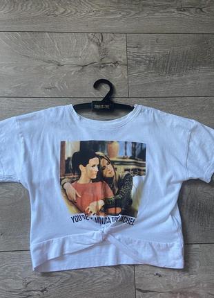 Топ с принтом сериала друзья