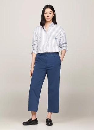 Relaxed straight fit cropped chino tommy hilfiger