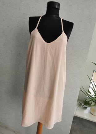 Легкое платье из вискозы бельевого типа