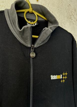 Кофта на молнии