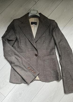 Пиджак patrizia peepe!