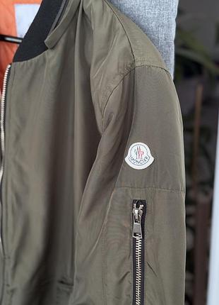 Бомбер moncler
