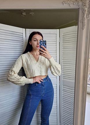 Укороченный топ поло от prettylittlething