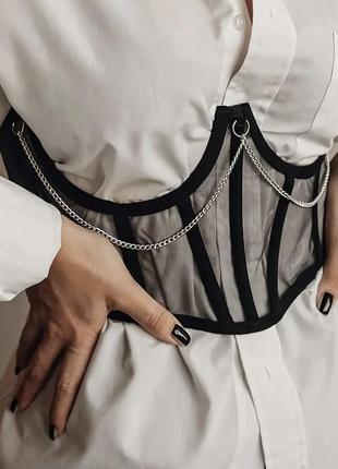 Стильный корсет с цепочками - трендовый аксессуар для вашего образа!